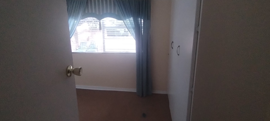 4 Bedroom Property for Sale in Flamingo Park Free State